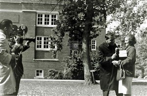 Image description is not available for 1967.121